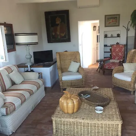 La Casa Del Faro